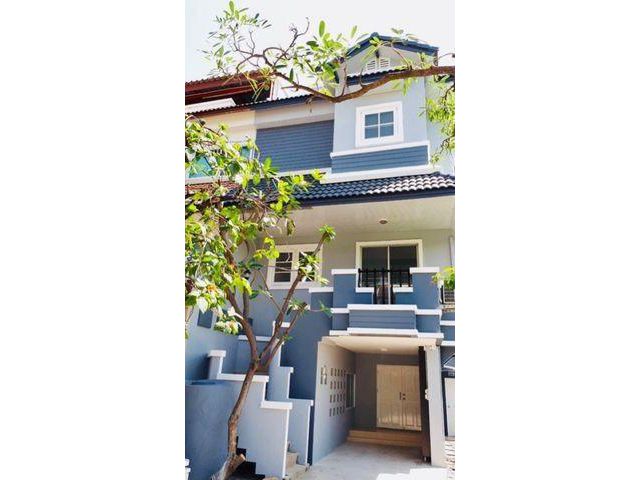 For Rent ทาวน์โฮมหลังมุม ซอยประเสริฐมนูญกิจ29 หมู่บ้านเน็พปาร์ค
