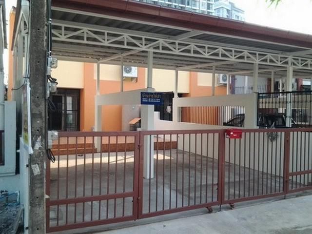 ทาว์เฮาส์ 2 ชั้น ลาดพร้าวซอย 5