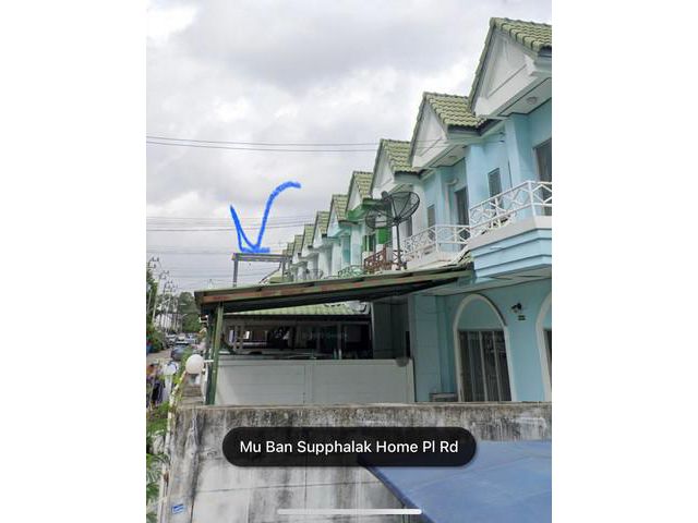 ในหมู่บ้านบ้านศุภลักษณ์ คลองหลวง คลอง 3