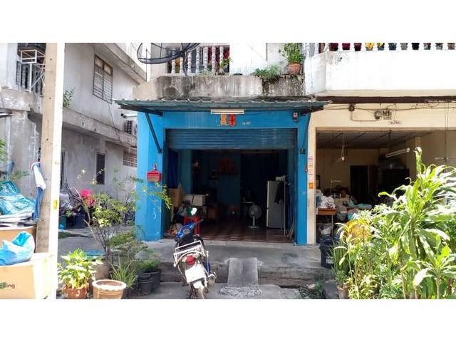 ขายถูก คอนโด ธนภัทร  ซ.เอกชัย83/1 บางบอน กรุงเทพฯ