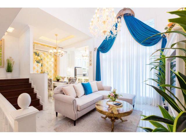 ให้เช่าทาวน์เฮาส์หรูตกแต่งสวยหลังCentral Eastville