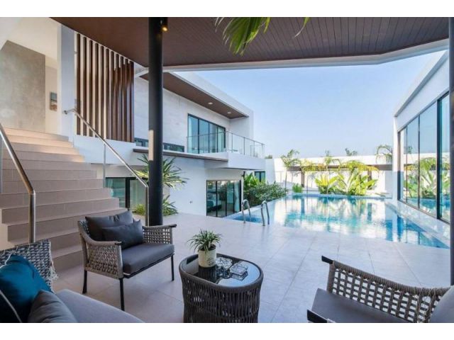 Sale Pool Villas at Movenpick Pattaya by the Beach 100 meters. Pool Villas Type: B (Two Storey + Fully Furnished)