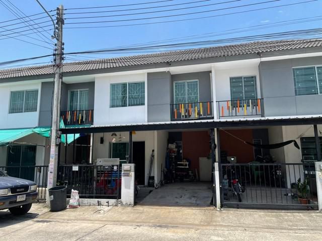 ขายด่วน ทาวน์เฮ้าส์ พฤกษา 96/1  ปทุมธานี