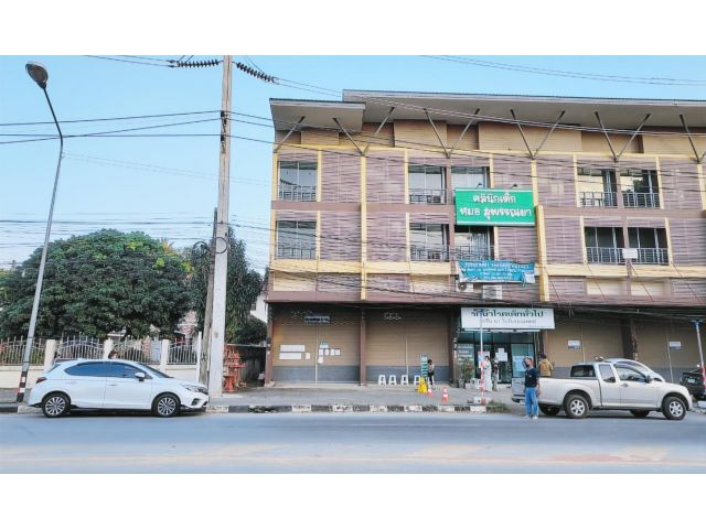KK04-050452 - ขายอาคารพาณิชย์ : ถนนสายเด่นห้า