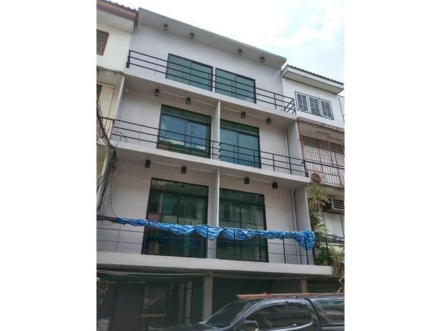 ให้เช่าตึกแถว 2 คูหา 4ชั้น 340 ตรม. สาธุประดิษฐ์ 4