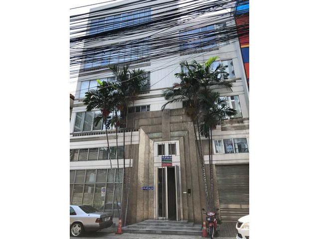ขาย อาคารออฟฟิศ 5 ชั้นมีชั้นลอย