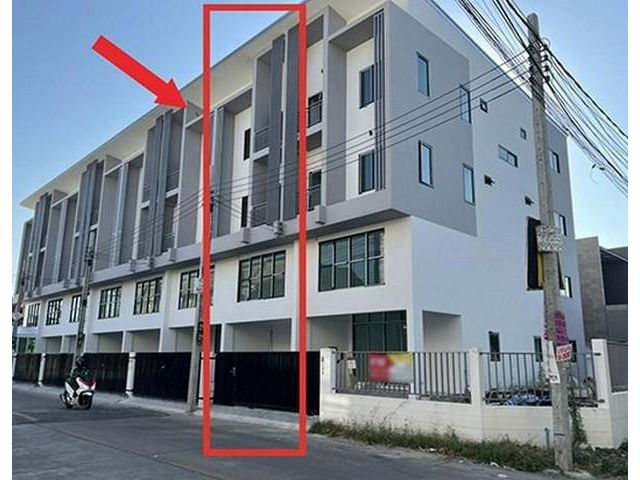 ให้เช่าทาวน์โฮม 3.5 ชั้น ย่านนวมินทร์