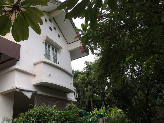 ขายบ้านพร้อมที่ดินในซอย สุขุมวิท 56 มี 2 แปลง