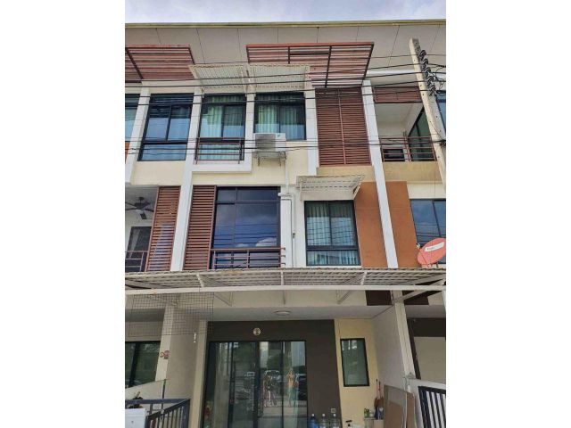 BS426 ขาย ทาวน์โฮม3ชั้น Sixnature(ซิกเนเจอร์)