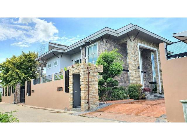 บ้าน Chetawan Relieve House