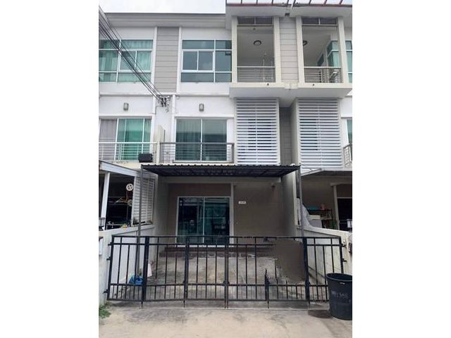 HR1250 ให้เช่า ทาวน์โฮม 3ชั้น หมู่บ้านเดอะเมโทร พระราม 9