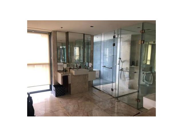 The Met Sathorn 4 Bed 180K