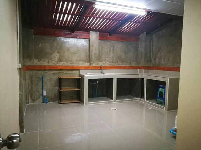 เซ็นทรัล 2นอน 17ตรวรามอินทรา5   MRT ลาดปลาเค้า85