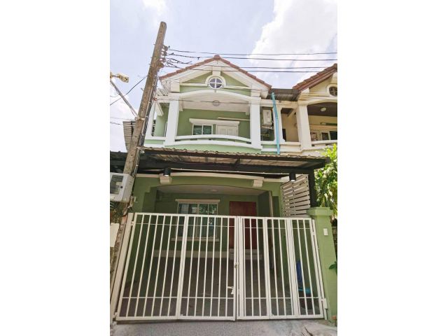 ให้เช่าทาวน์เฮ้าส์ 2 ชั้น หมู่บ้านบ้านรีโน่