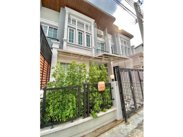 ให้เช่าทาวน์โฮม2 ชั้น โกลเด้นทาวน์ บางนา- สวนหลวง