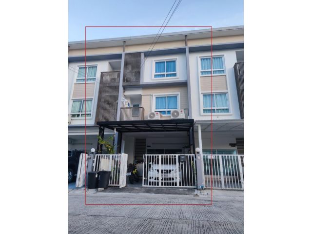 ให้เช่าทาวน์โฮม 3 ชั้น The Rich Biz Home ลาซาล