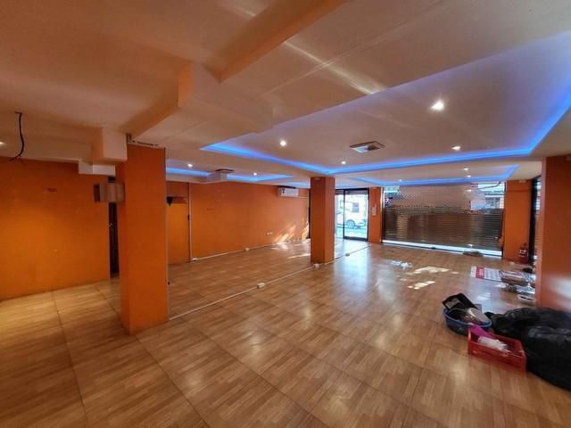 ให้เช่าตึกแถวเฉพาะชั้นล่าง 280 ตรม. สวนพลู สาทร