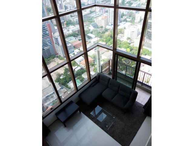The Emporio Place Sukhumvit 24 for sale duplex 2 bedrooms 2 bathrooms 135 sqm. selling at 23.5 mil baht