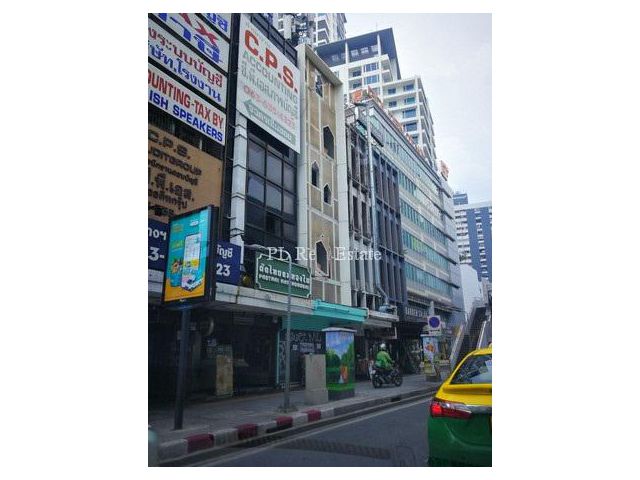 ให้เช่าอาคารพาณิชย์ 5 ชั้น + ชั้นลอย พร้อมลิฟต์ขน