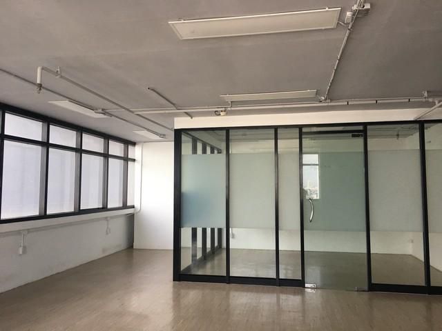 BS432 ขาย Office Space พื้นที่สำนักงาน 126ตรม.