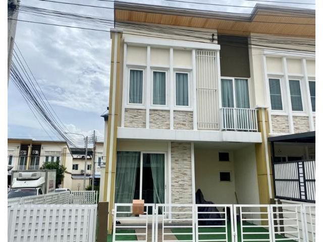 ขายทาวน์โฮม2ชั้น โกลเด้นท์2 อ่อนนุช ลาดกระบัง
