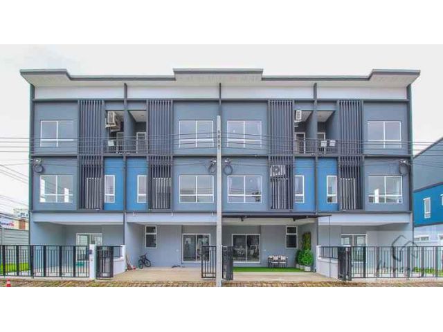 ทาวน์โฮม 3ชั้น หมู่บ้านสัมมากร อเวนิว สุวรรณภูมิ