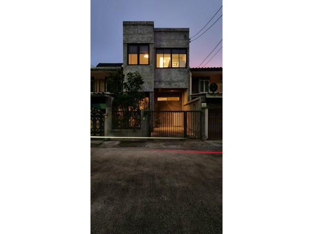 ให้เช่าทาวน์โฮม 2ชั้น ย่านศูนย์วิจัย พระราม9 ซอย26