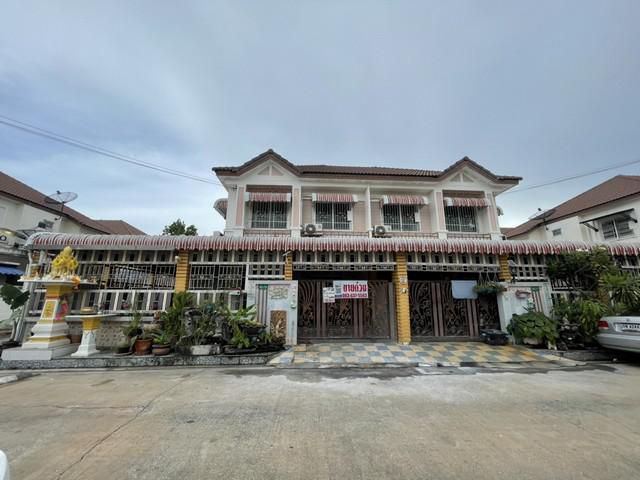 หมู่บ้านสินทวีวิลล่า อนามัยงามเจริญ สมุทรปราการ