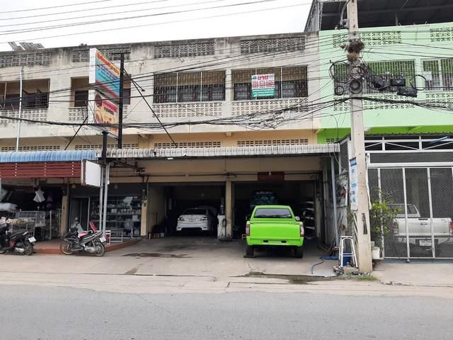 ขายอาคารพาณิชย์ 40 ตารางวา ติดถนน 3254