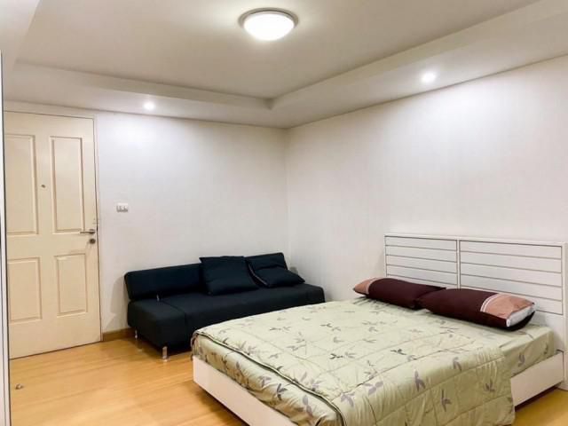 รหัสทรัพย์ P6782 ให้เช่า Happy Condo รัชดา 18 ใกล้รถไฟฟ้า MRT สุทธิสาร เฟอร์&เครื่องใช้ไฟฟ้าครบ