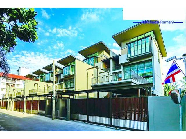 KIS inter school MRTห้วยขวาง เกศินี 4 ชั้น