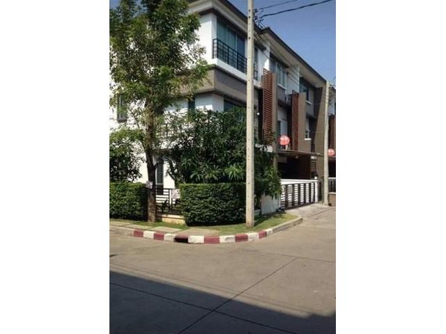 ให้เช่าทาวน์โฮม3ชั้น ทาวน์พลัส ราชพฤกษ์ จรัญ