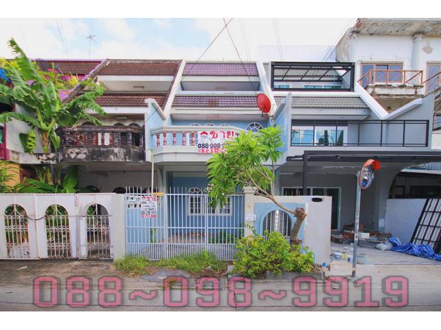 ทาวน์เฮ้าส์ 3 ชั้น 29 ตร.ว. เสนานิคม1 ซ.17