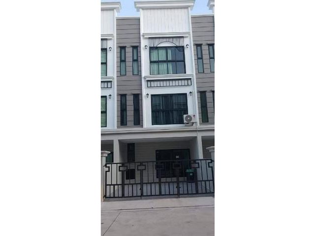 ให้เช่าทาวน์โฮม 3ชั้น ถนนสุขาภิบาล5  สายไหม