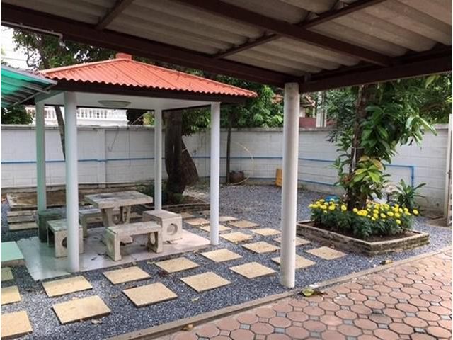 ให้เช่าบ้านพัฒนาการ 74  หมู่บ้านเมืองทอง 2/1