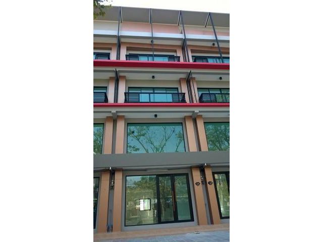 ให้เช่าโฮมออฟฟิศ 4ชั้น 240 ตรม. เสนานิคม1 พหลโยธิน