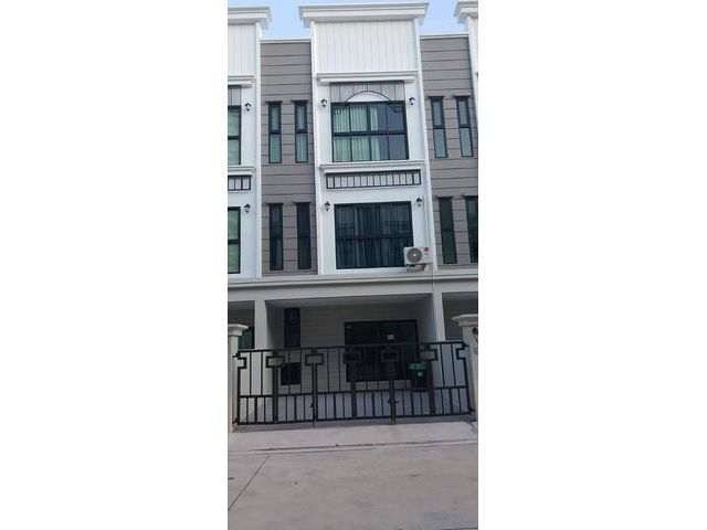 ให้เช่าทาวน์โฮม3ชั้น อิเธอร์นิตี้ ทาวน์ สุขาภิบาล5