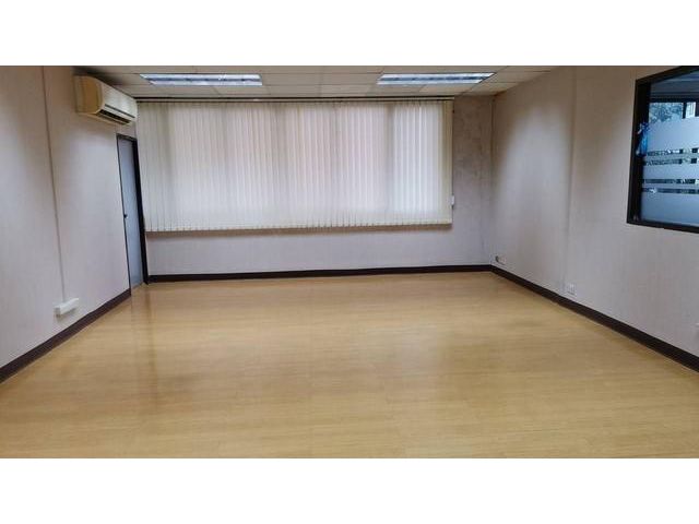 ให้เช่าสำนักงาน 425 ตรม. ชั้น 3 ย่านทาวน์อินทาวน์