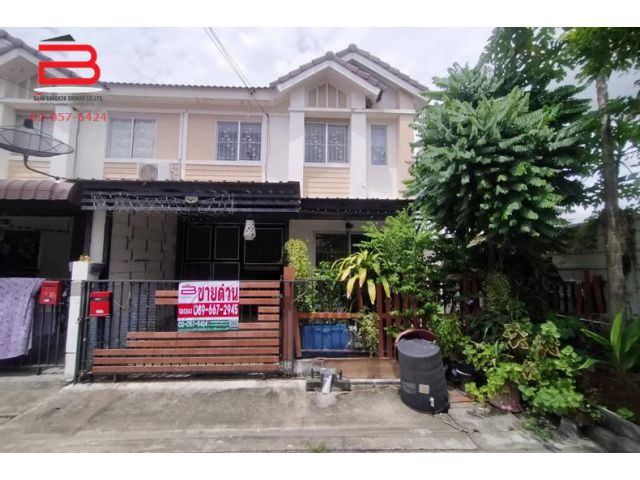 ทาวน์เฮาส์ หมู่บ้าน พฤกษา 71 เนื้อที่ 25.1 ตรว. ถนนกรุงเทพ-ปทุม อ.เมืองปทุมธานี จ.ปทุมธานี