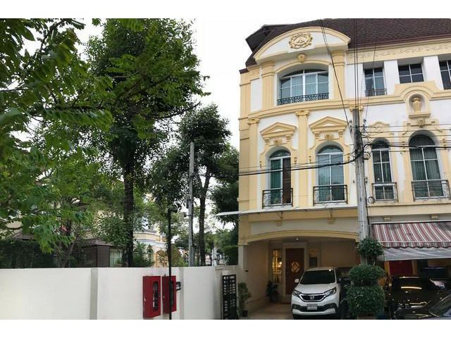 ให้เช่าทาวน์โฮม3ชั้นย่านพระราม3 ยานนาวา