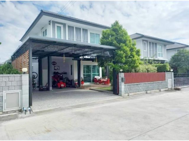 ให้เช่าบ้านเดี่ยว 2 ชั้น หมู่บ้านฉัตรหลวง 15