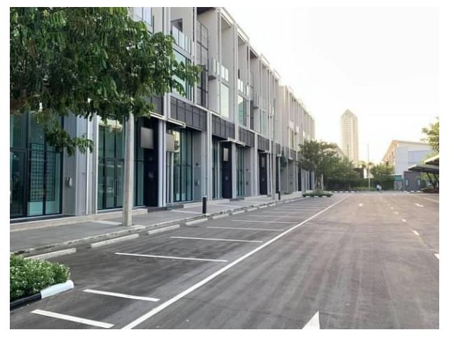 โฮมออฟฟิศ 4 ชั้น พร้อมเฟอร์ โครงการ Cascade