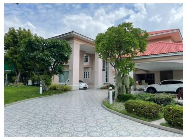 บ้านเดี่ยวหลัง  เนื้อที่ 649 ตรว.หมู่บ้านธารารมณ์