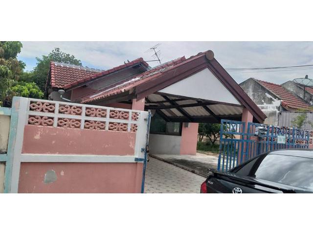 บ้านพร้อมที่ดิน 65 ตร.ว ซอยหมู่บ้านสองฝั่งคลอง