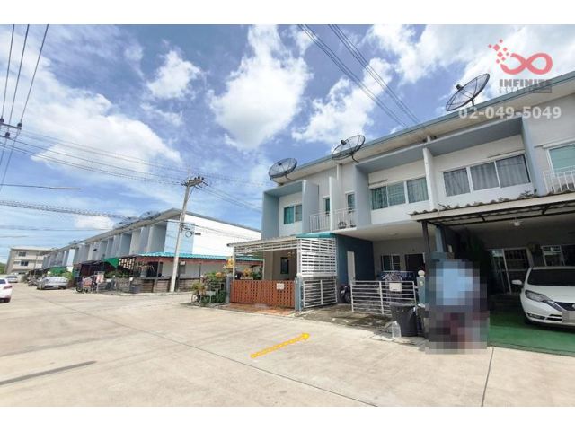 ขายทาวน์โฮม 2 ชั้น  วี วิลเลจ 2 นวนคร  ถนนเอราวัณ (เลียบคลองสอง)