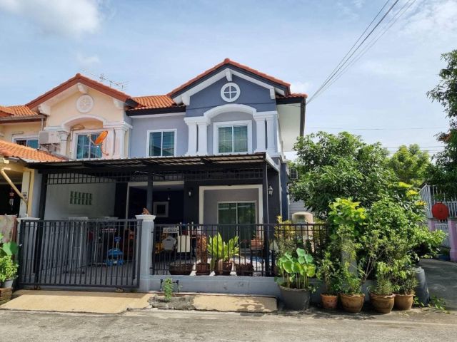 ทาวน์โฮม 2 ชั้นหลังมุม #หมู่บ้านพฤกษาวิลล์1 ลำลูกกาคลอง 2 ตกแต่งสวบพร้อมเข้าอยู่ มีพื้นที่ว่างด้านข้างบ้าน