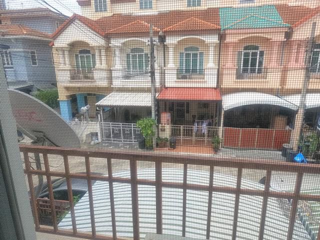 รพ. กรุงไทย 3ชั้น 2นอน 2น้ำ 3แอร์  ห้าแยกปากเกร็ด
