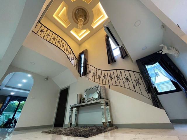 บางบอน3Pool Villa  กรพิทักษ์  คฤหาสน์หรู 2ชั้น