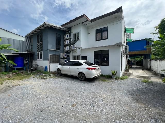 ขายด่วน ทาวน์เฮ้าส์ 3 หลังติด  คลองสาน กรุงเทพฯ