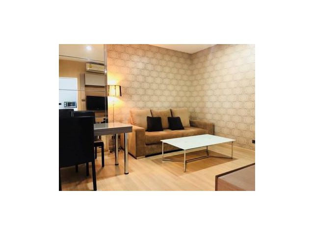 ขายคอนโด Life @ Sathorn 10 1 ห้องนอน